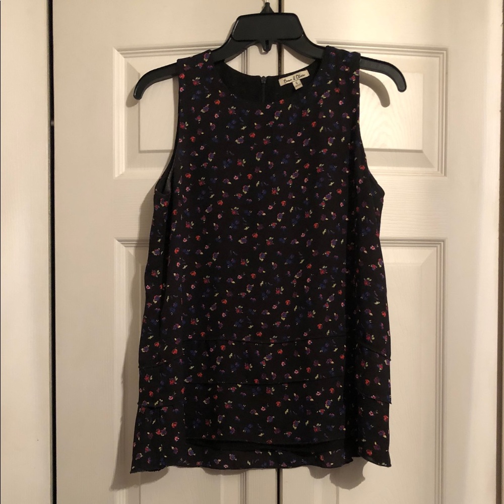 Emma & Olivia Sleeveless Tiered Floral Print Top S